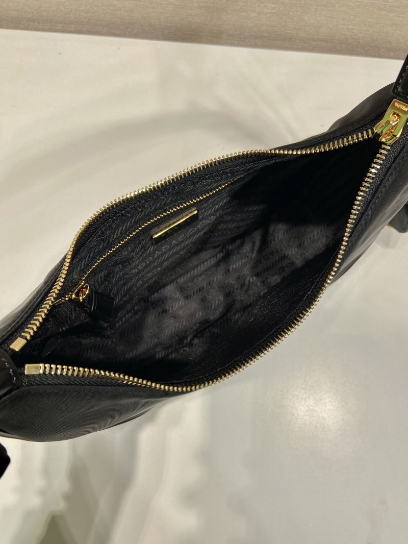 Pra*a hobo bags